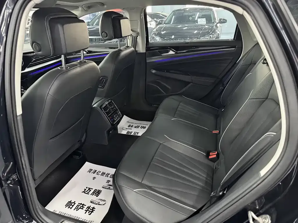 Volkswagen Passat — фото 7