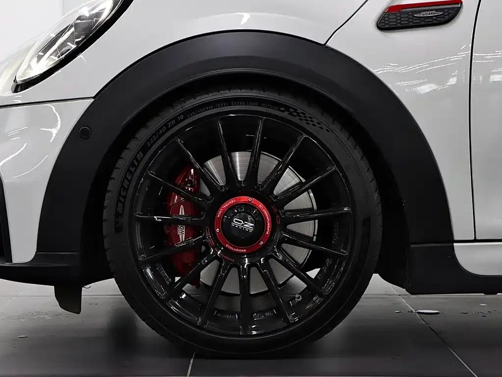 MINI JCW (John Cooper Works) — фото 4