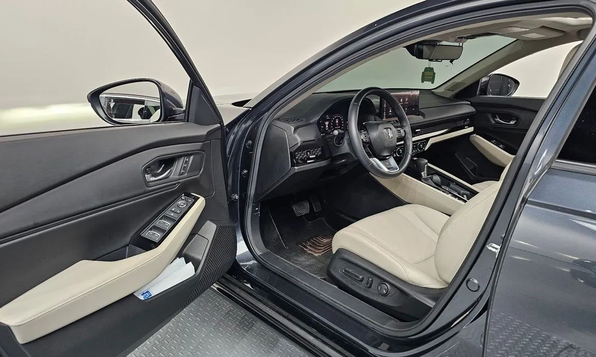 Honda Accord — фото 10