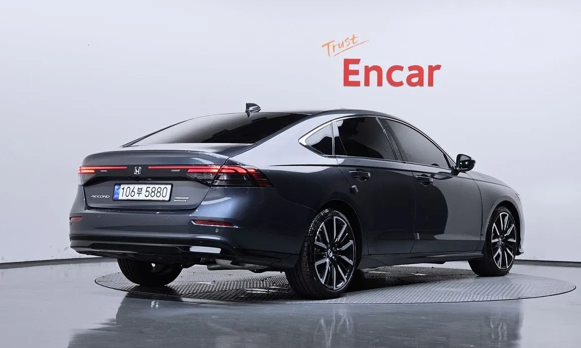 Honda Accord — фото 2
