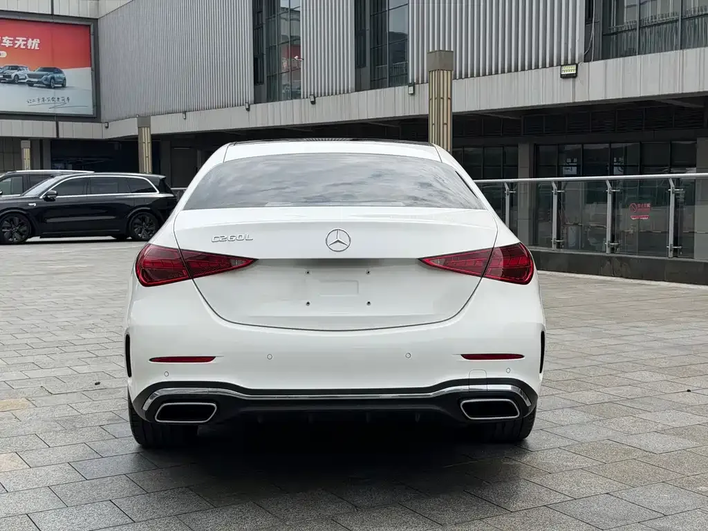 Mercedes-Benz C-Class — фото 10