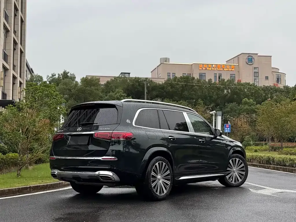 Mercedes-Benz GLS — фото 4