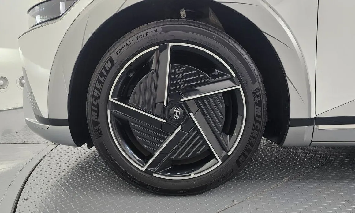 Hyundai Ioniq5 — фото 8