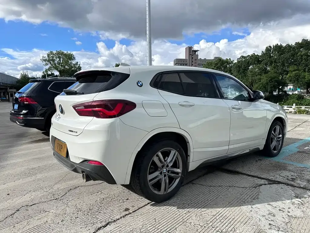 BMW X2 — фото 9