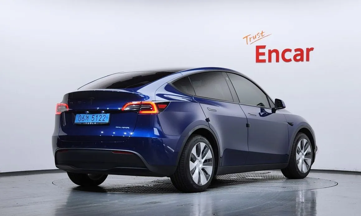 Tesla Model Y — фото 4