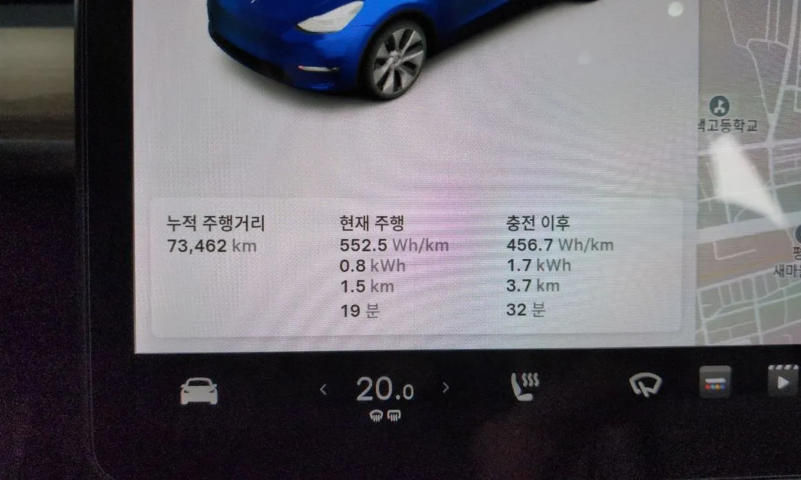 Tesla Model Y — фото 10