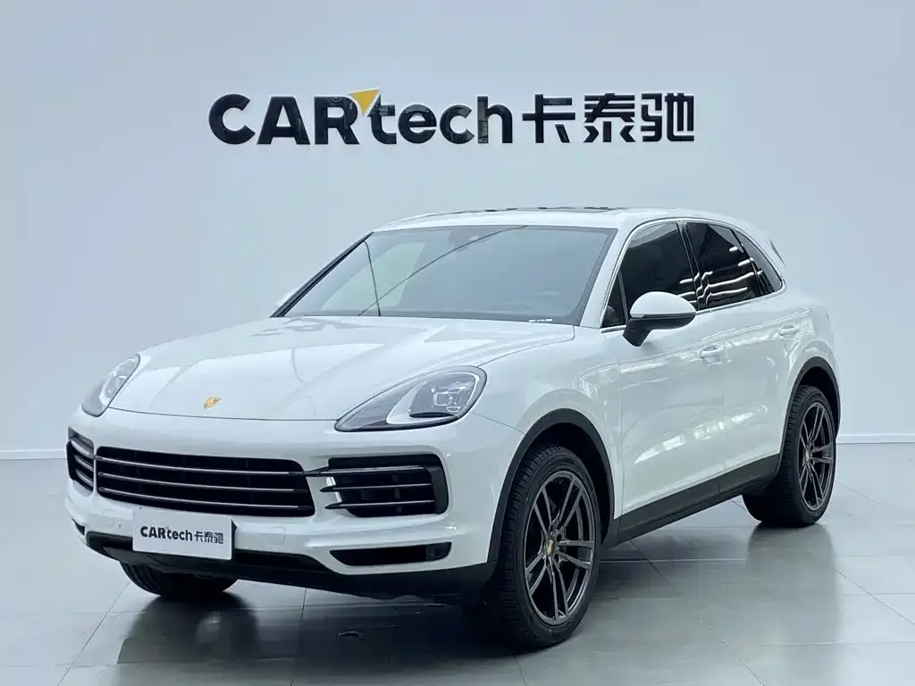 Porsche Cayenne — фото 1