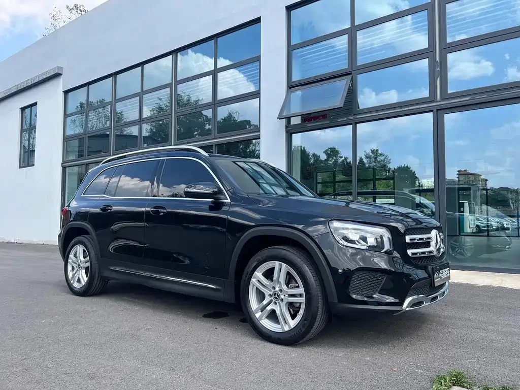 Mercedes-Benz GLB — фото 6
