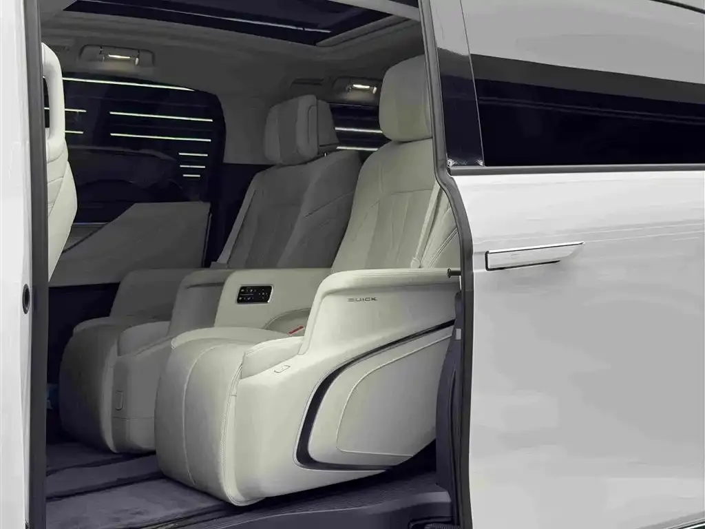 Buick GL8 Hybrid — фото 10