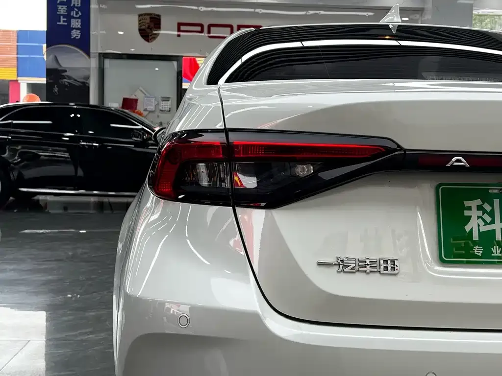Toyota Allion — фото 10