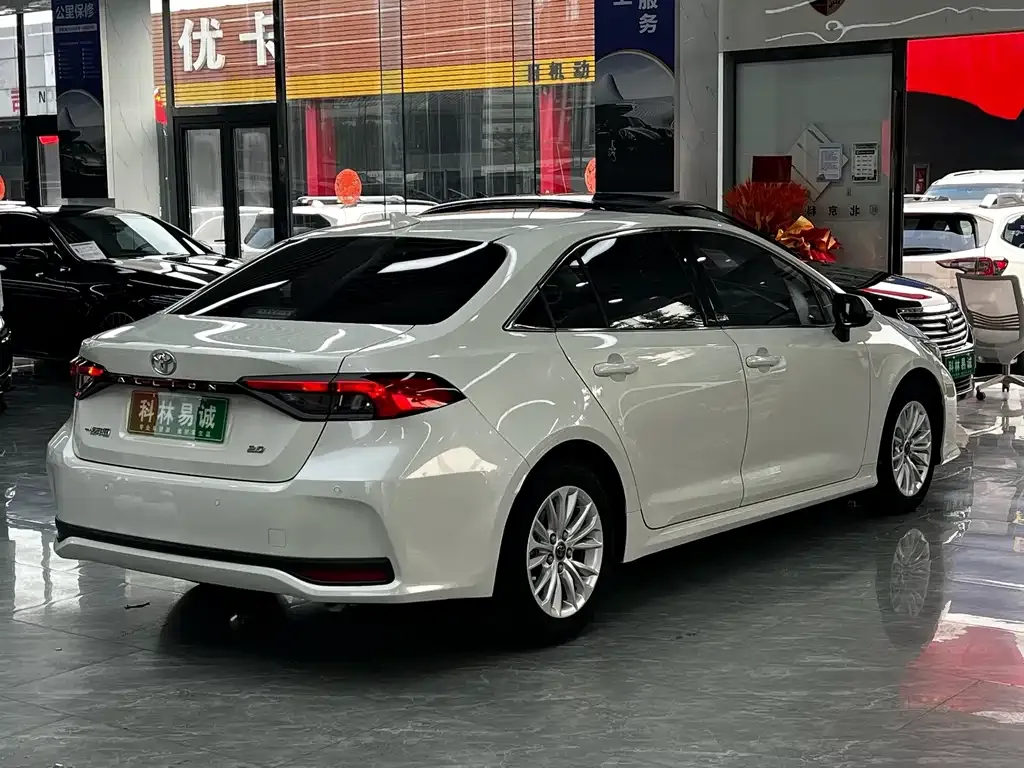 Toyota Allion — фото 5