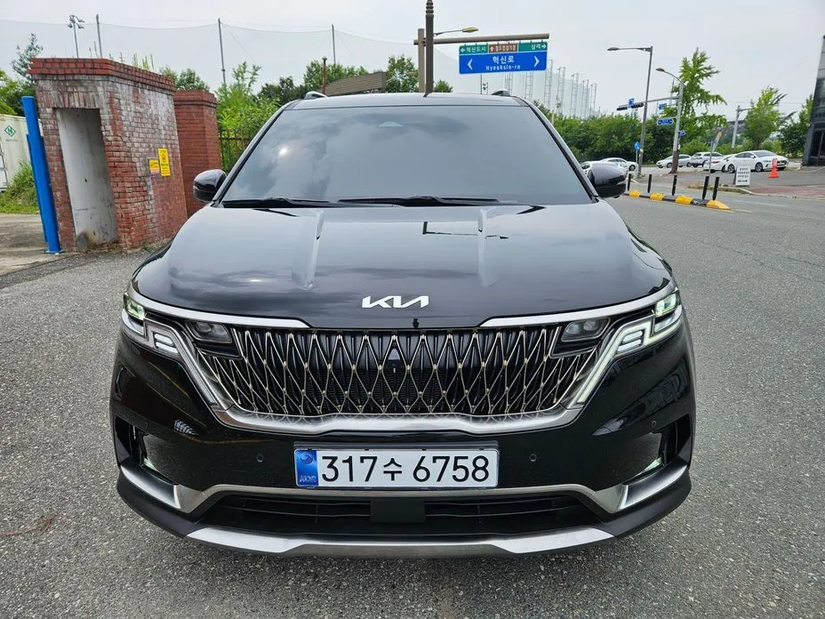 Kia Carnival — фото 1