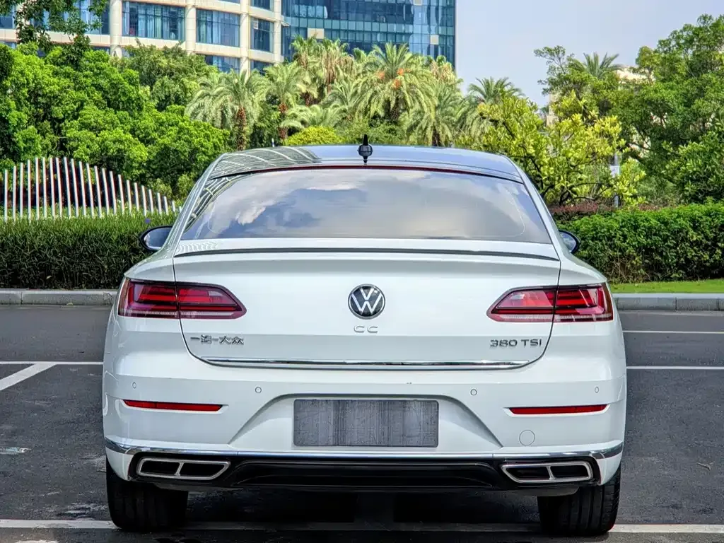 Volkswagen CC — фото 7