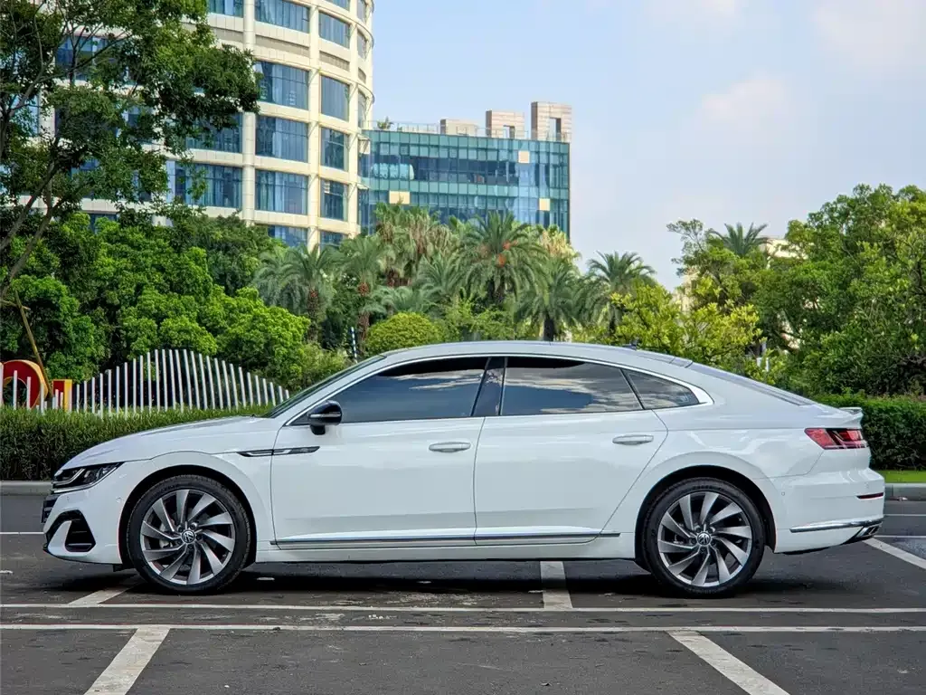 Volkswagen CC — фото 6