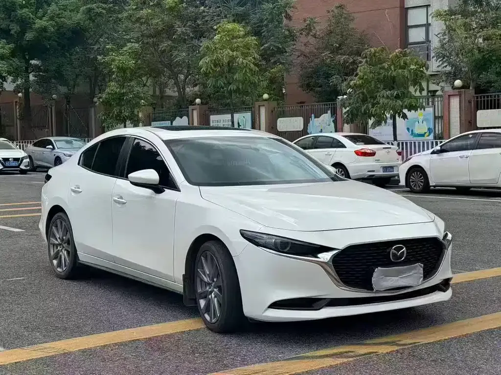 Mazda 3 Axela — фото 9