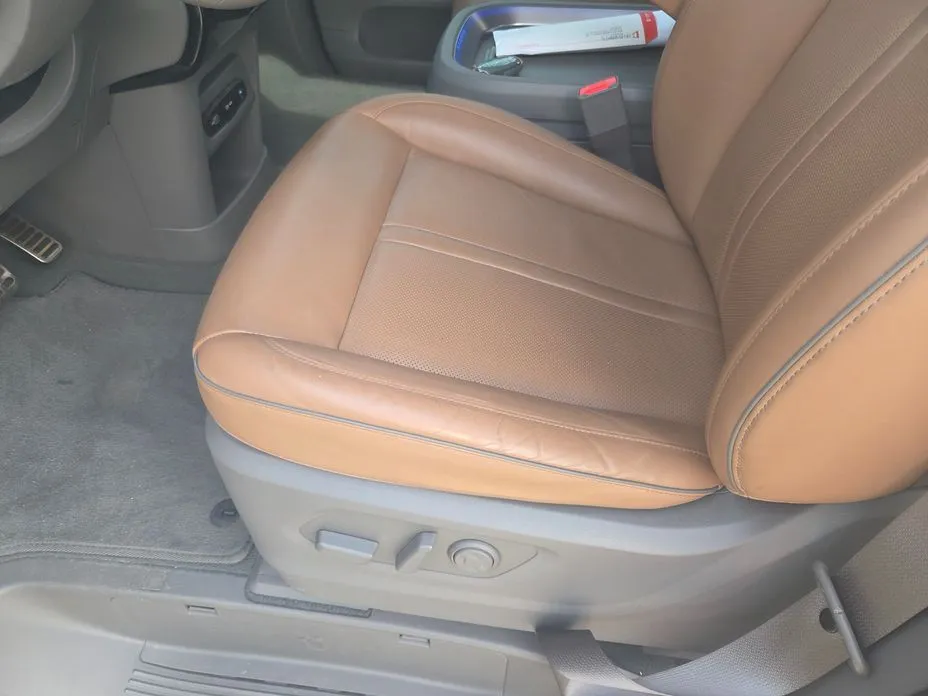 Hyundai Staria — фото 2