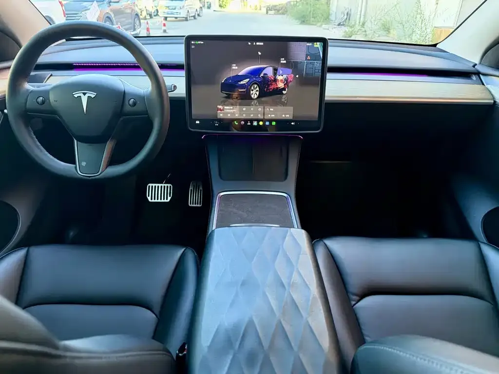 Tesla Model Y — фото 5