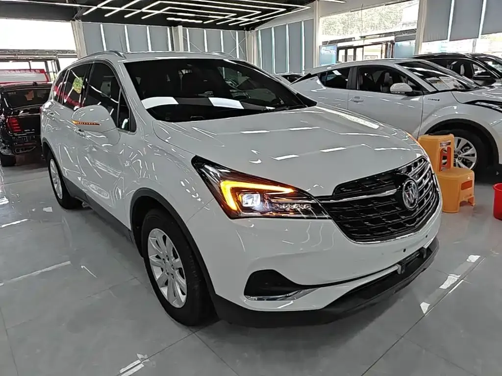 Buick Envision Plus — фото 7