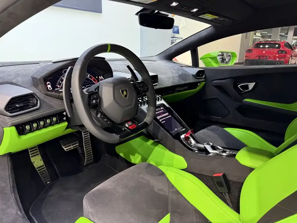 Lamborghini Huracan — фото 10