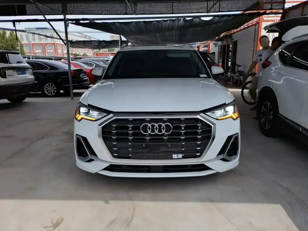 Audi Q3 — фото 5