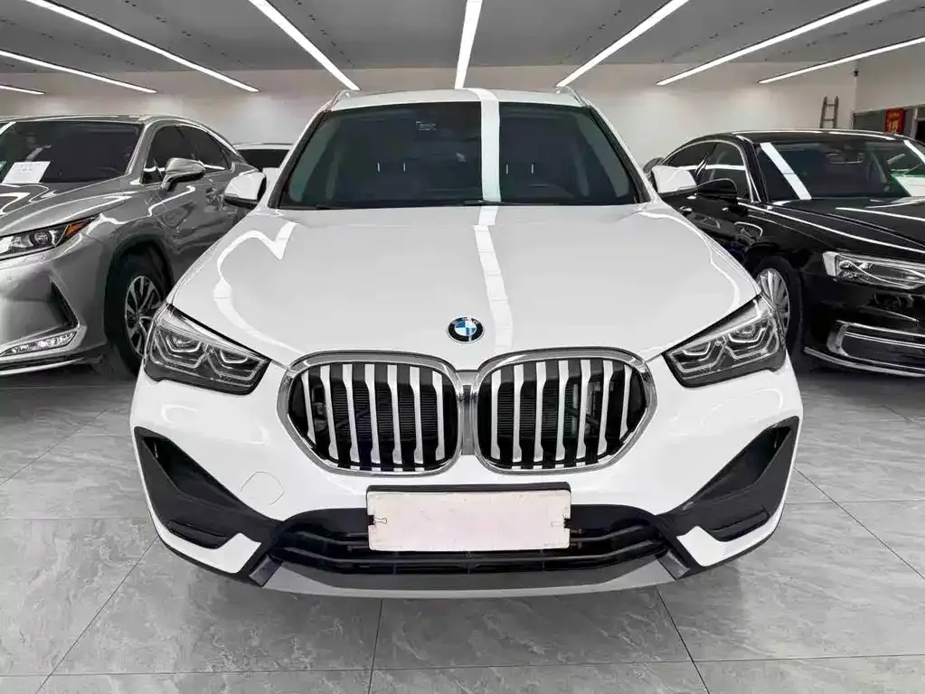 BMW X1 — фото 6