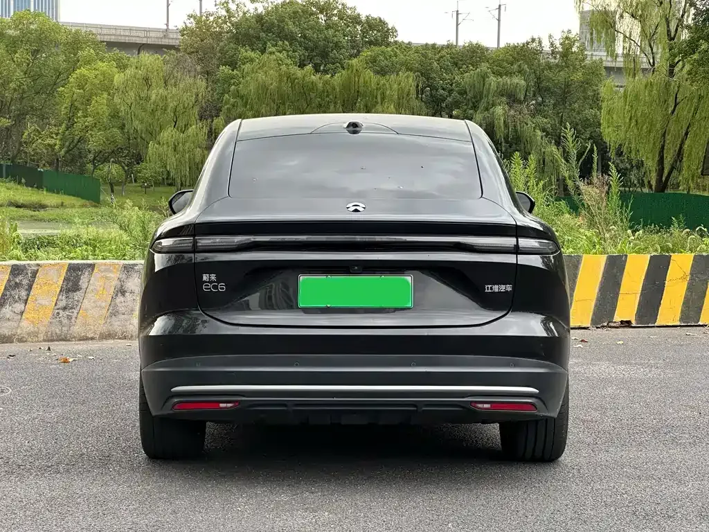 NIO EC6 — фото 8