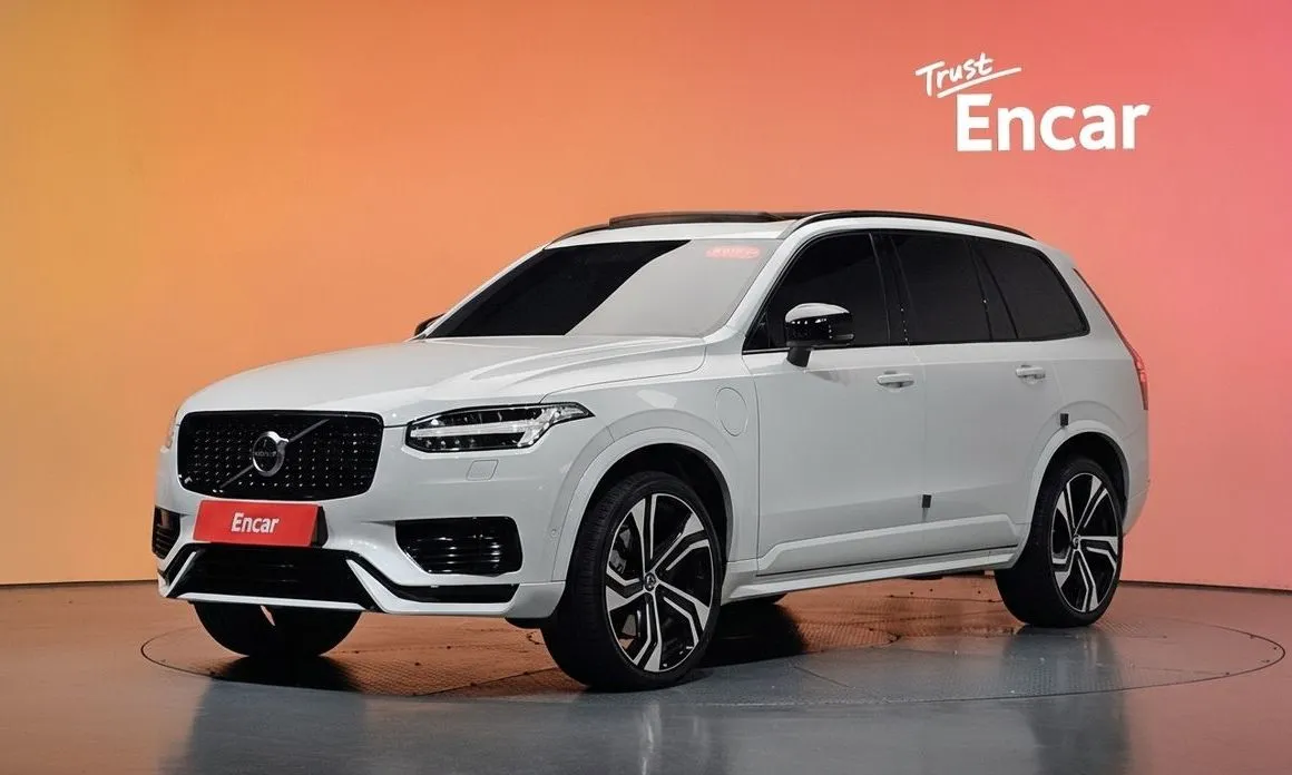 Volvo XC90 — фото 1