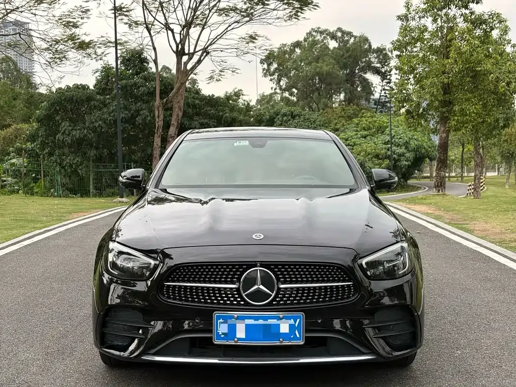 Mercedes-Benz E-Class — фото 5
