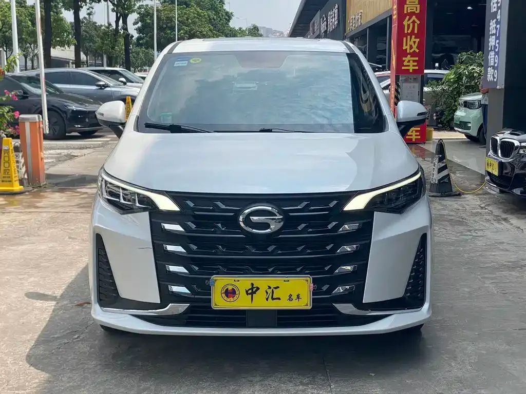 GAC Motor Trumpchi M6 — фото 10