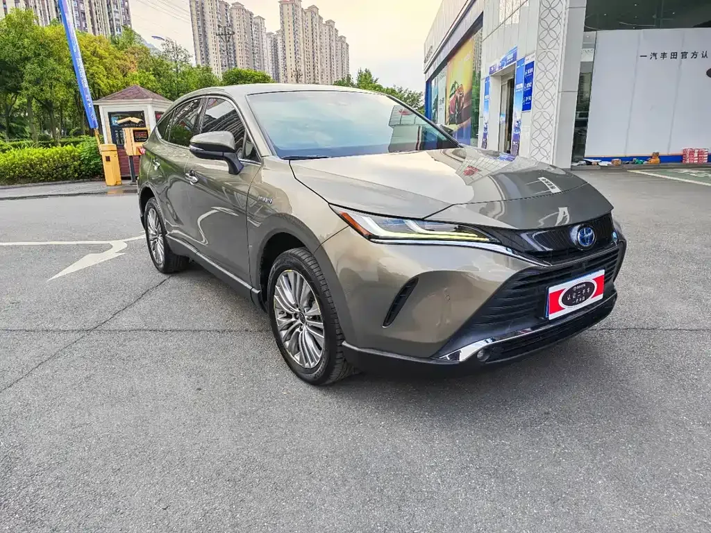 Toyota Harrier — фото 6