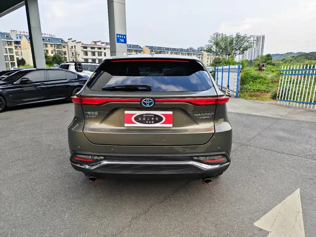 Toyota Harrier — фото 9