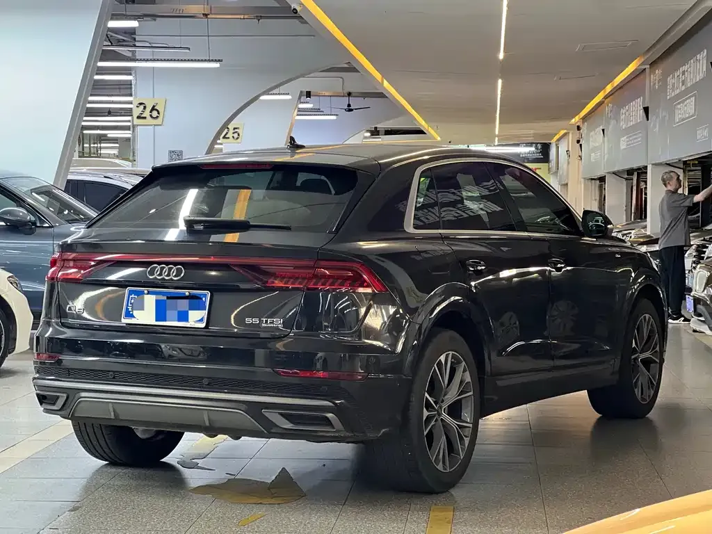 Audi Q8 — фото 2