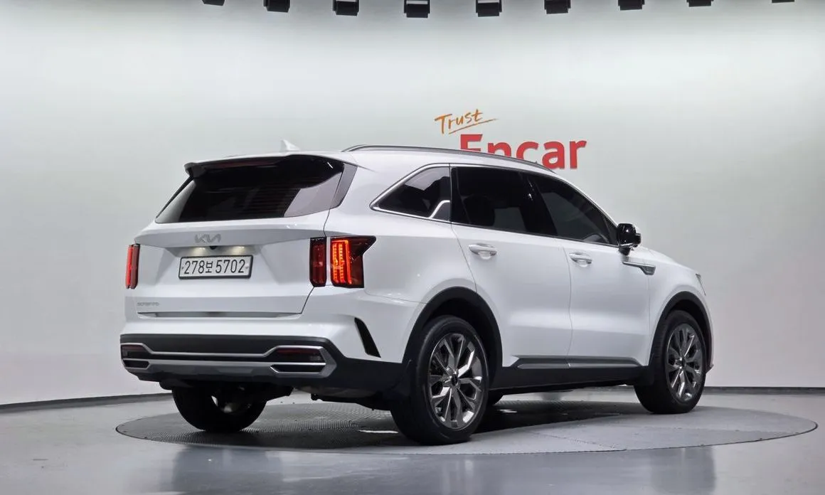 Kia Sorento — фото 4