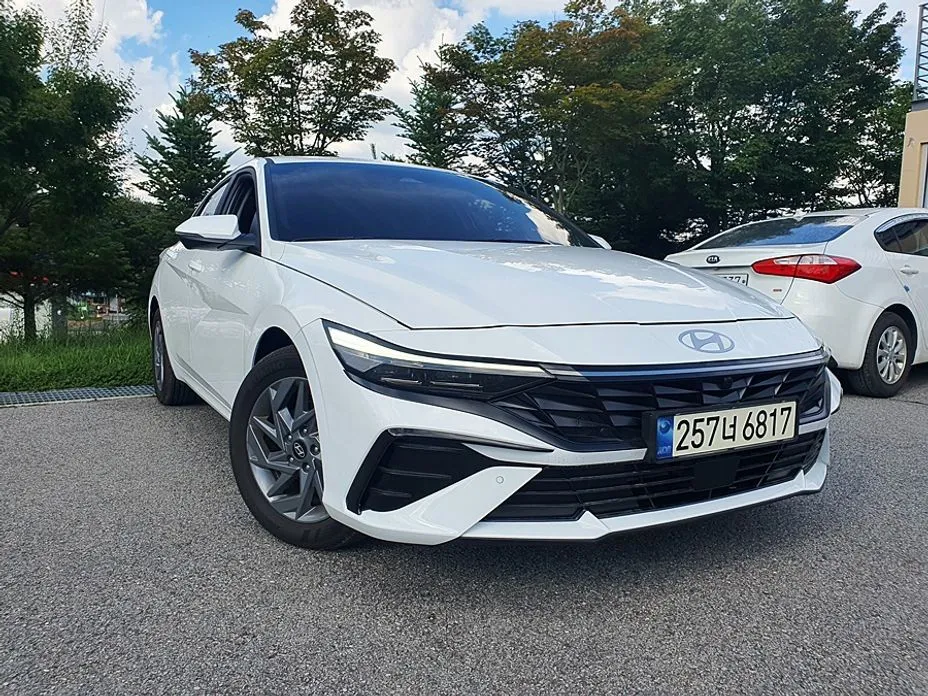 Hyundai AVANTE — фото 3