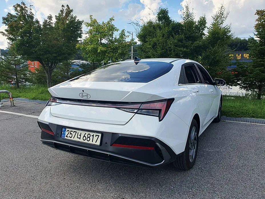 Hyundai AVANTE — фото 5