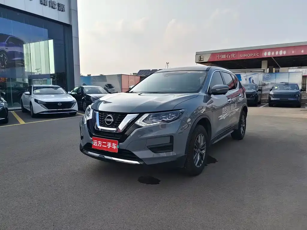 Nissan X-Trail — фото 1