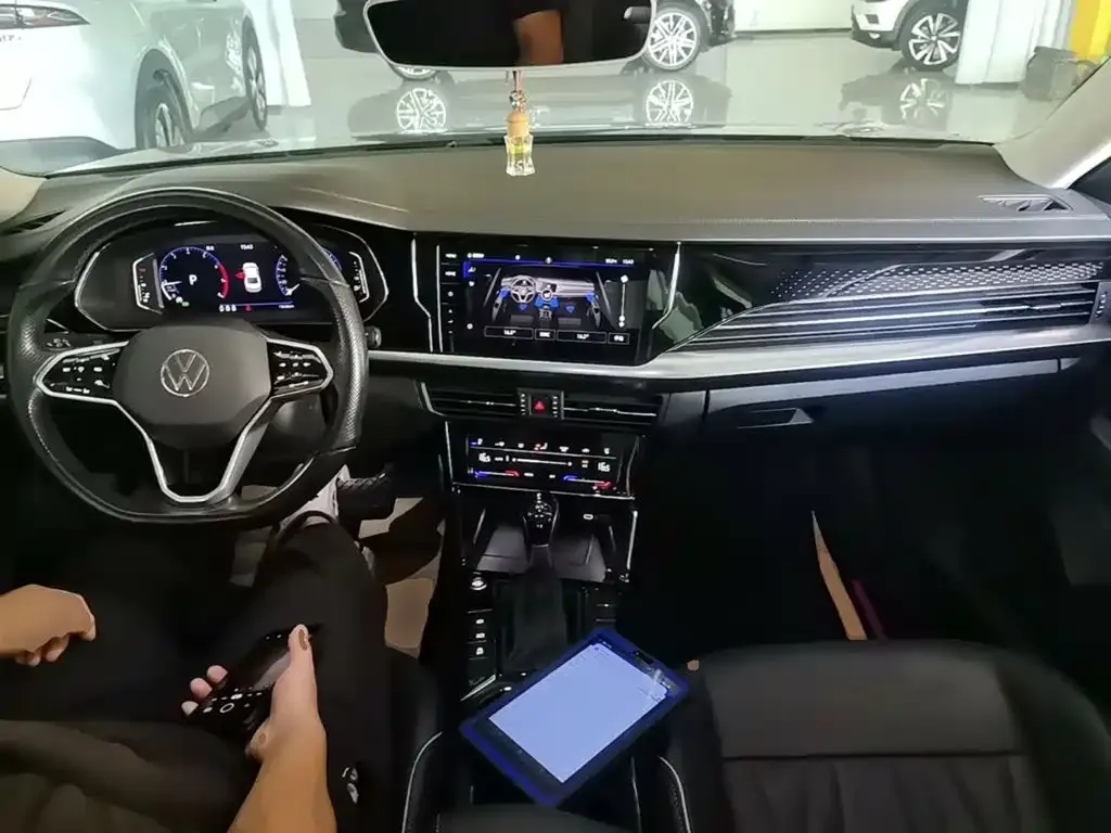 Volkswagen Passat — фото 6