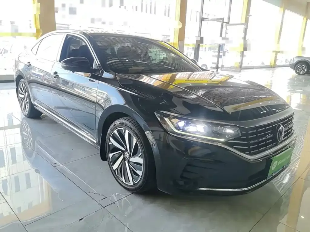 Volkswagen Passat — фото 10