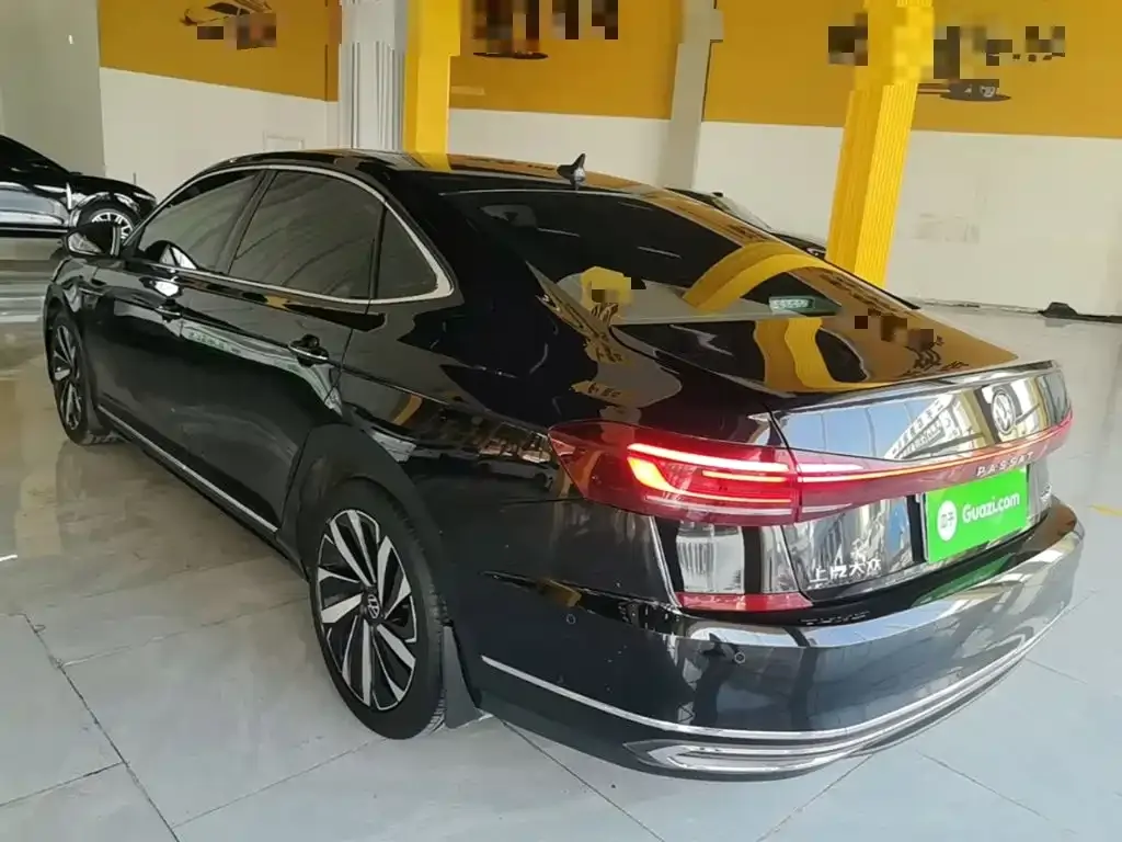 Volkswagen Passat — фото 4