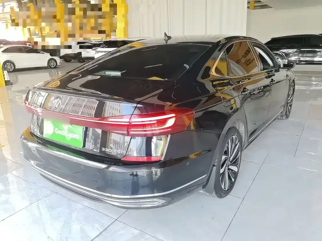 Volkswagen Passat — фото 3