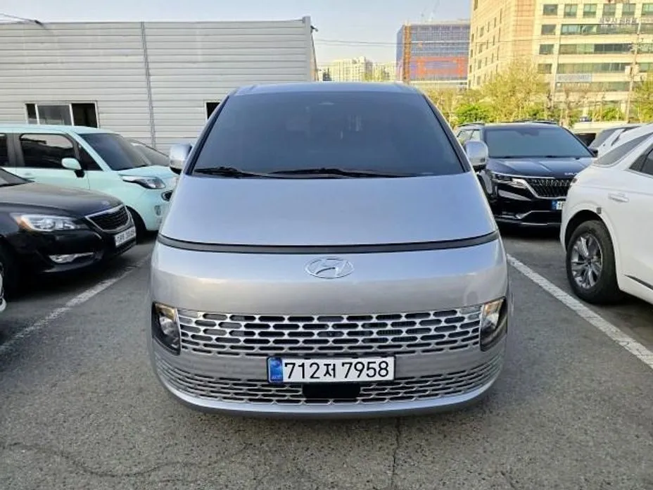 Hyundai Staria — фото 9