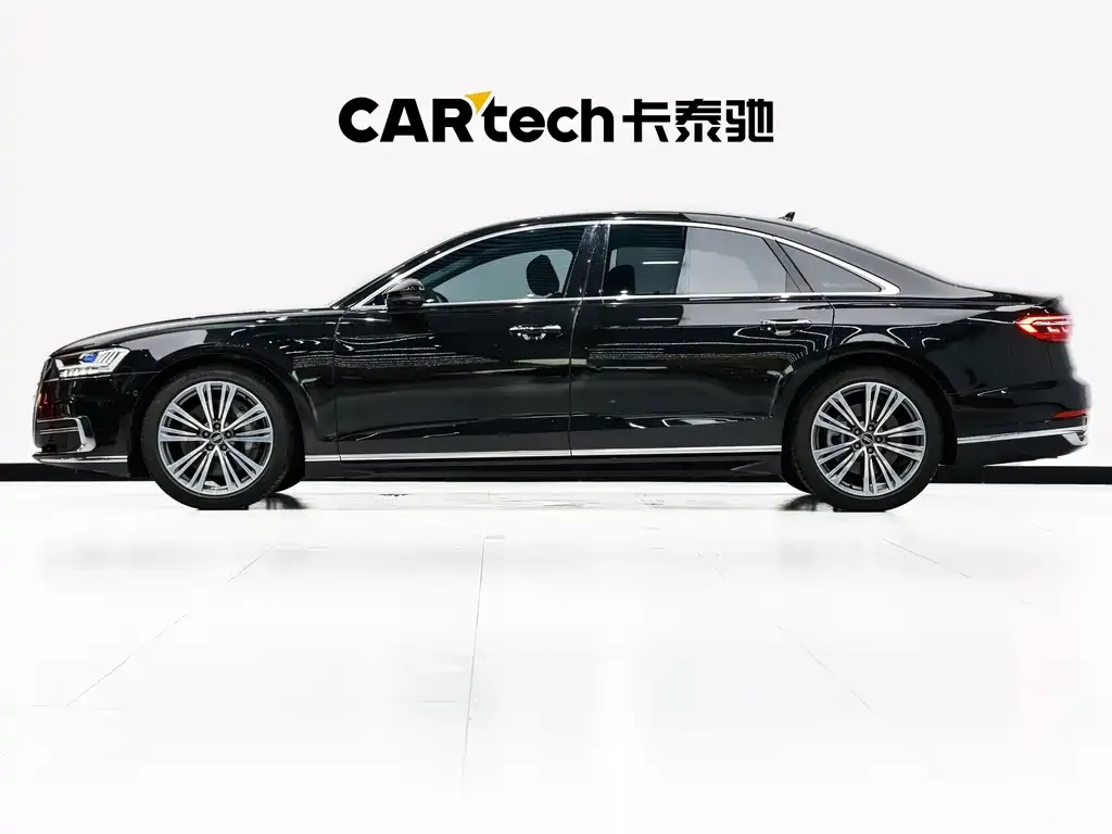 Audi A8 — фото 6