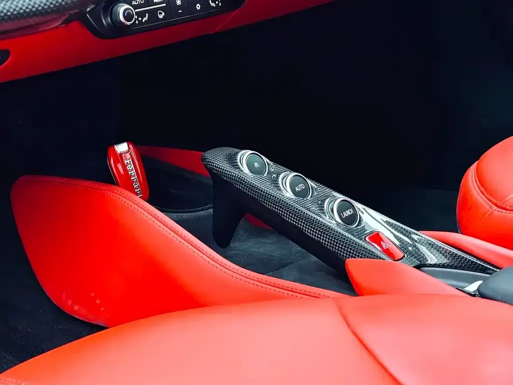 Ferrari F8 — фото 2