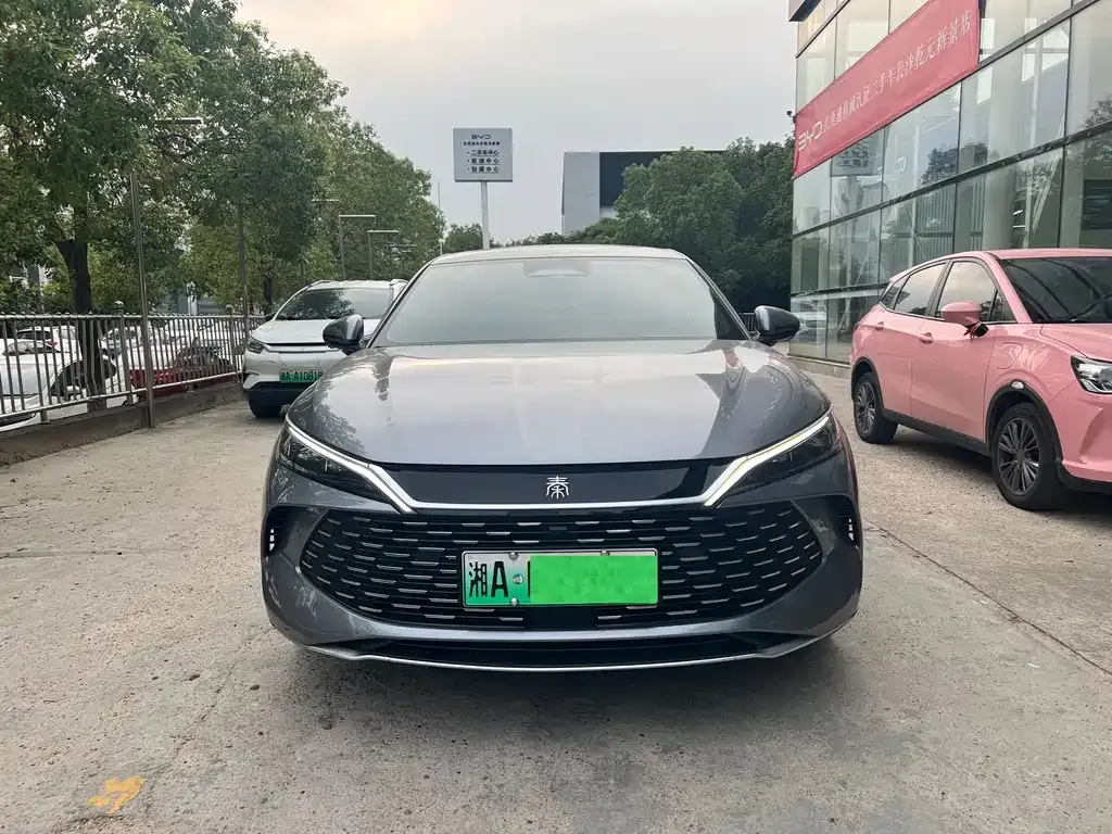 BYD Qin L — фото 8