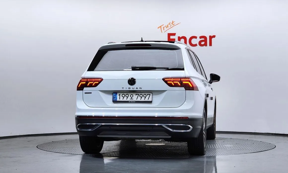 Volkswagen Tiguan — фото 2