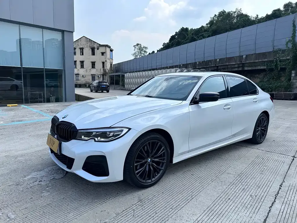 BMW 3 Series — фото 1