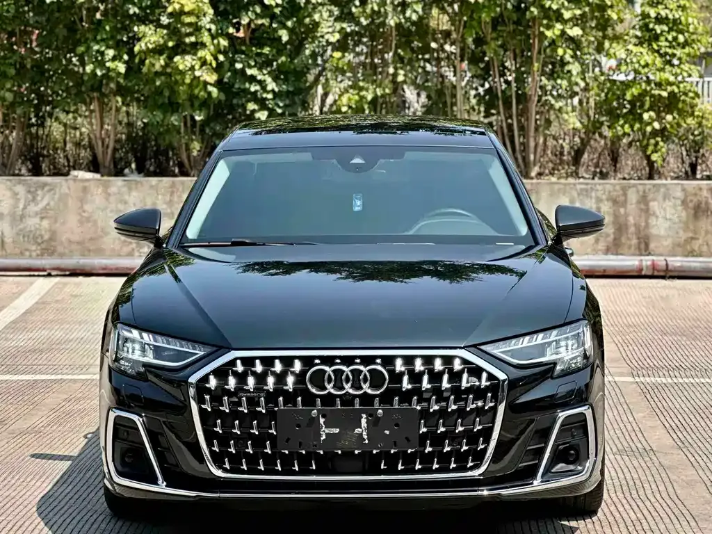 Audi A8 — фото 5
