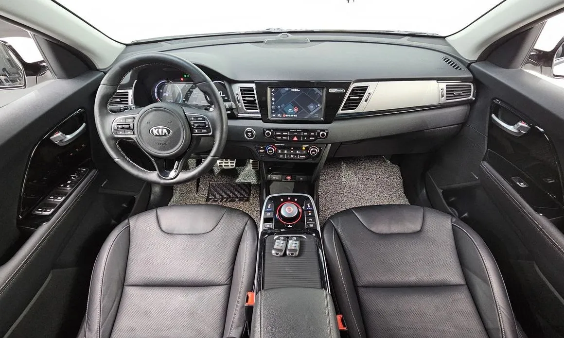Kia Niro — фото 9