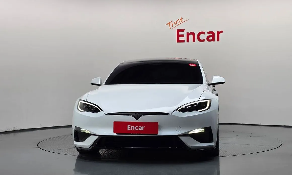 Tesla Model S — фото 7