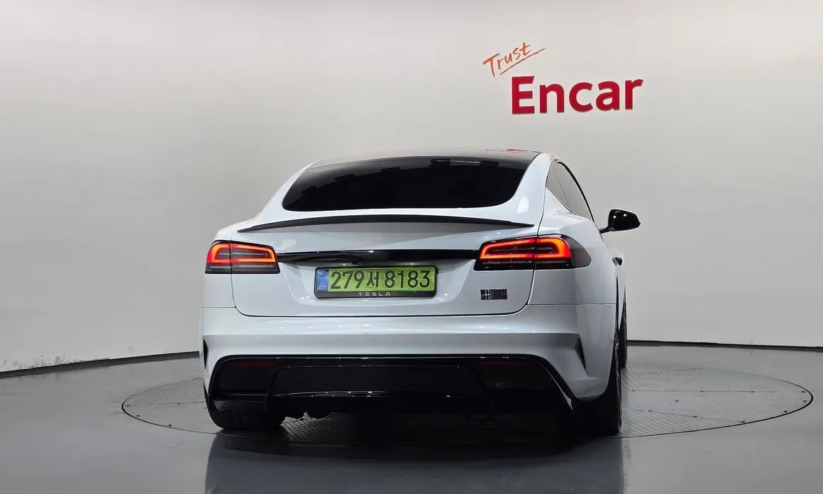 Tesla Model S — фото 4